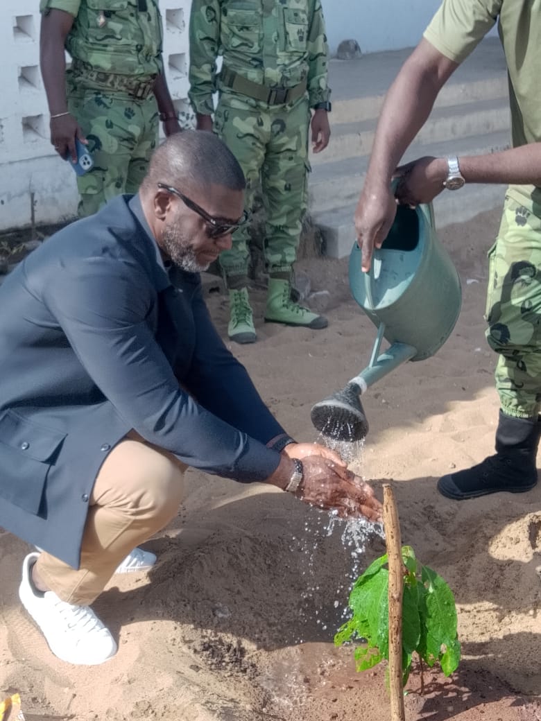 FIC 2026 : organisateurs et partenaires participent à la décarbonation avec la mise en terre de jeunes plants à Cotonou